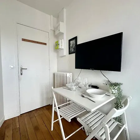 Appartamento 365 Adjani - Cosy Center Parigi